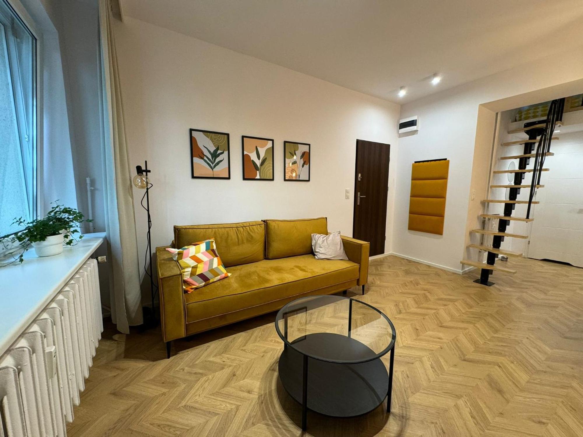 Apartment Swietojanska 49